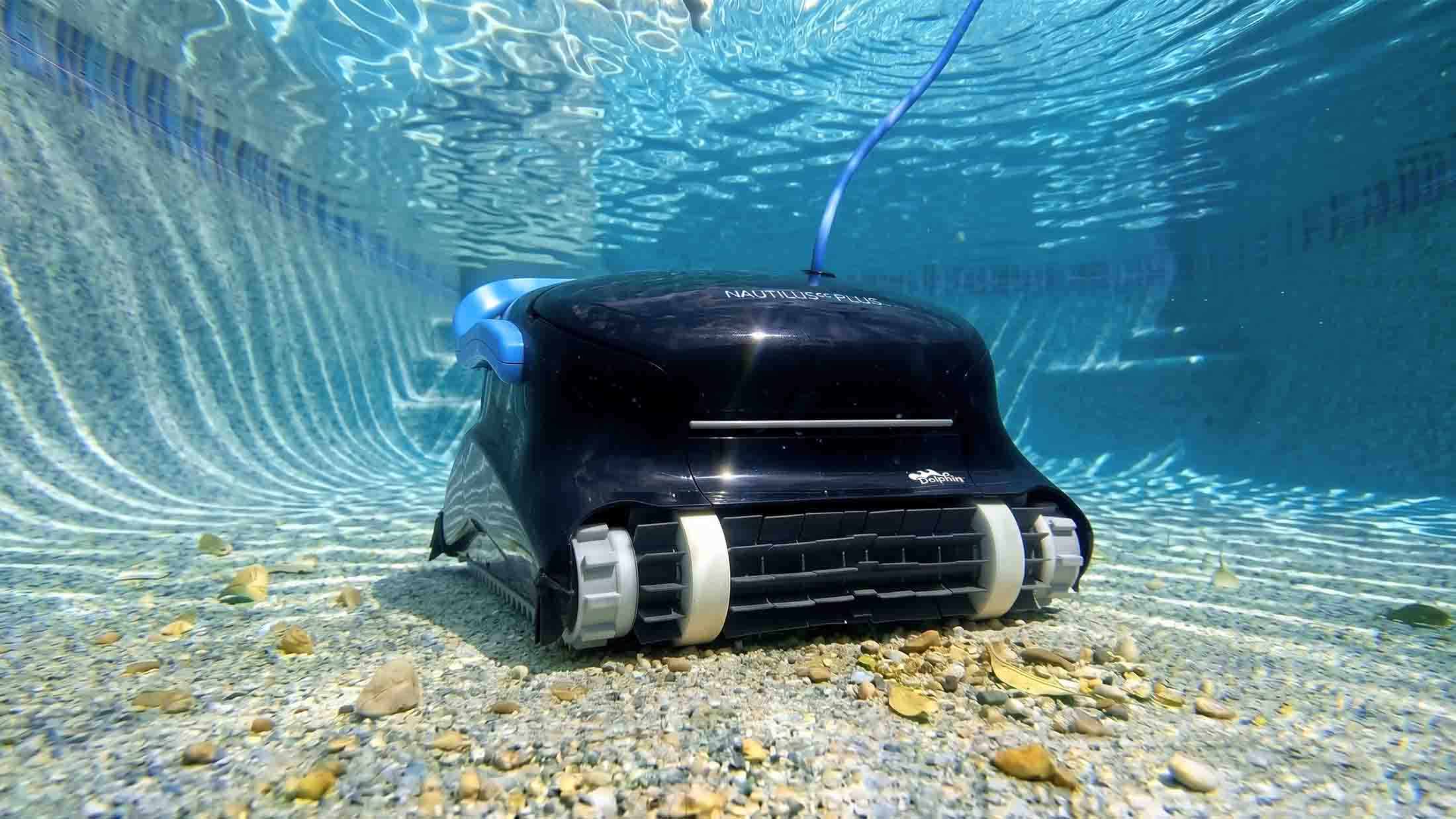 Dolphin Nautilus CC Plus Robotic Pool Cleaner